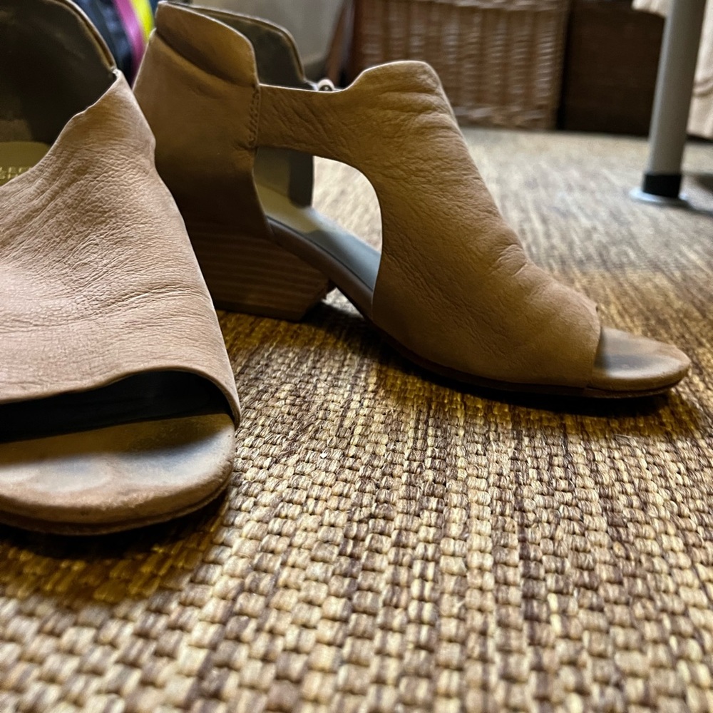 Eileen Fisher 9.5 Vero Cuoio